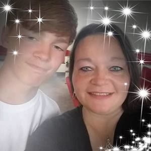 Meet your Posher, Candis